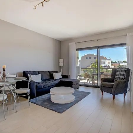 One Bedroom In Albur Village 2j