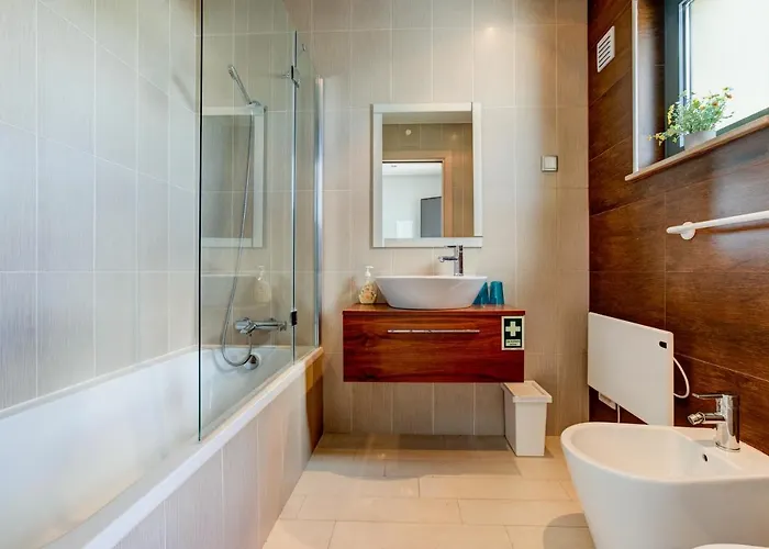 One Bedroom In Albur Village 2j