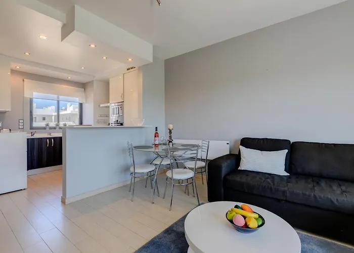 One Bedroom In Albur Village 2j